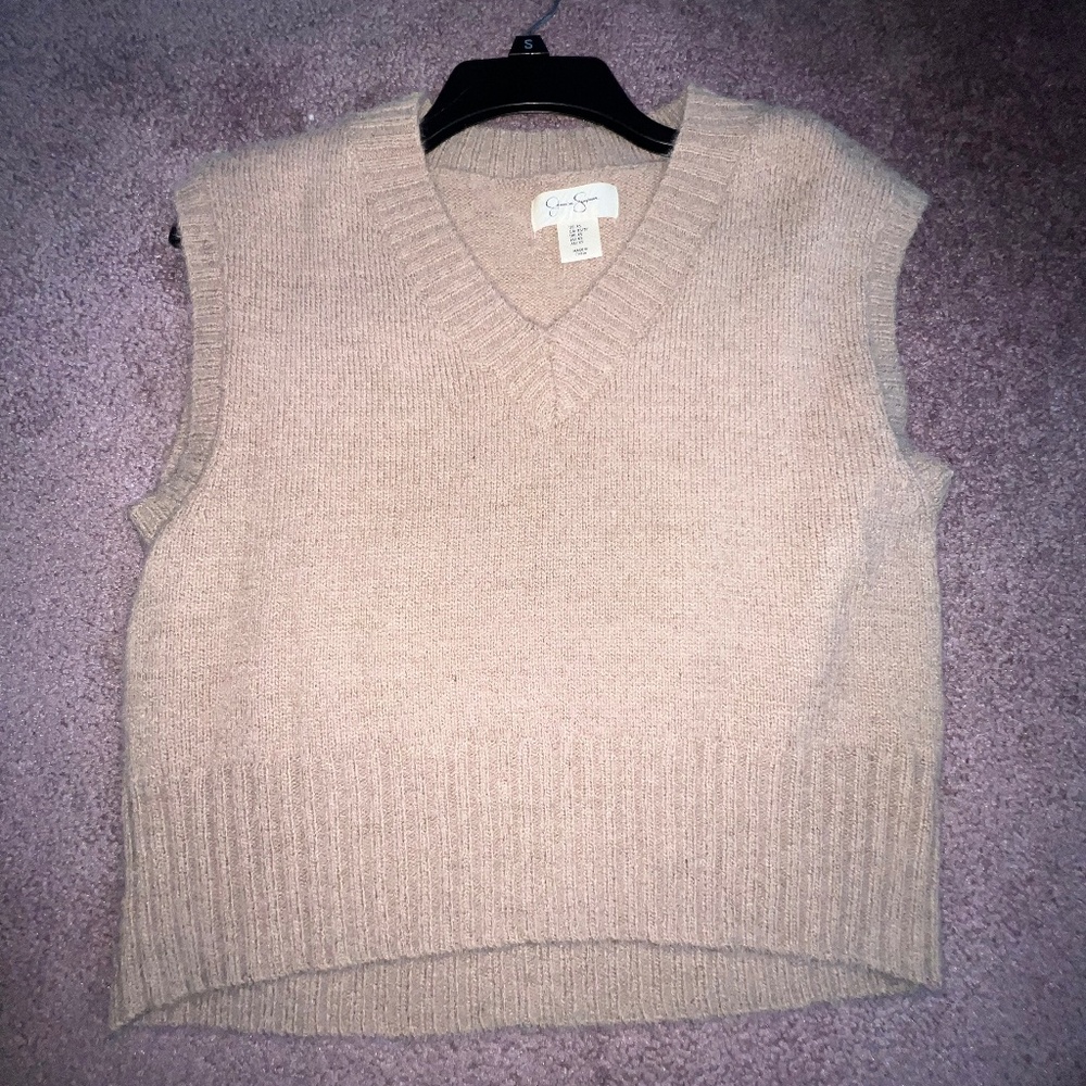 Women’s sweater vest